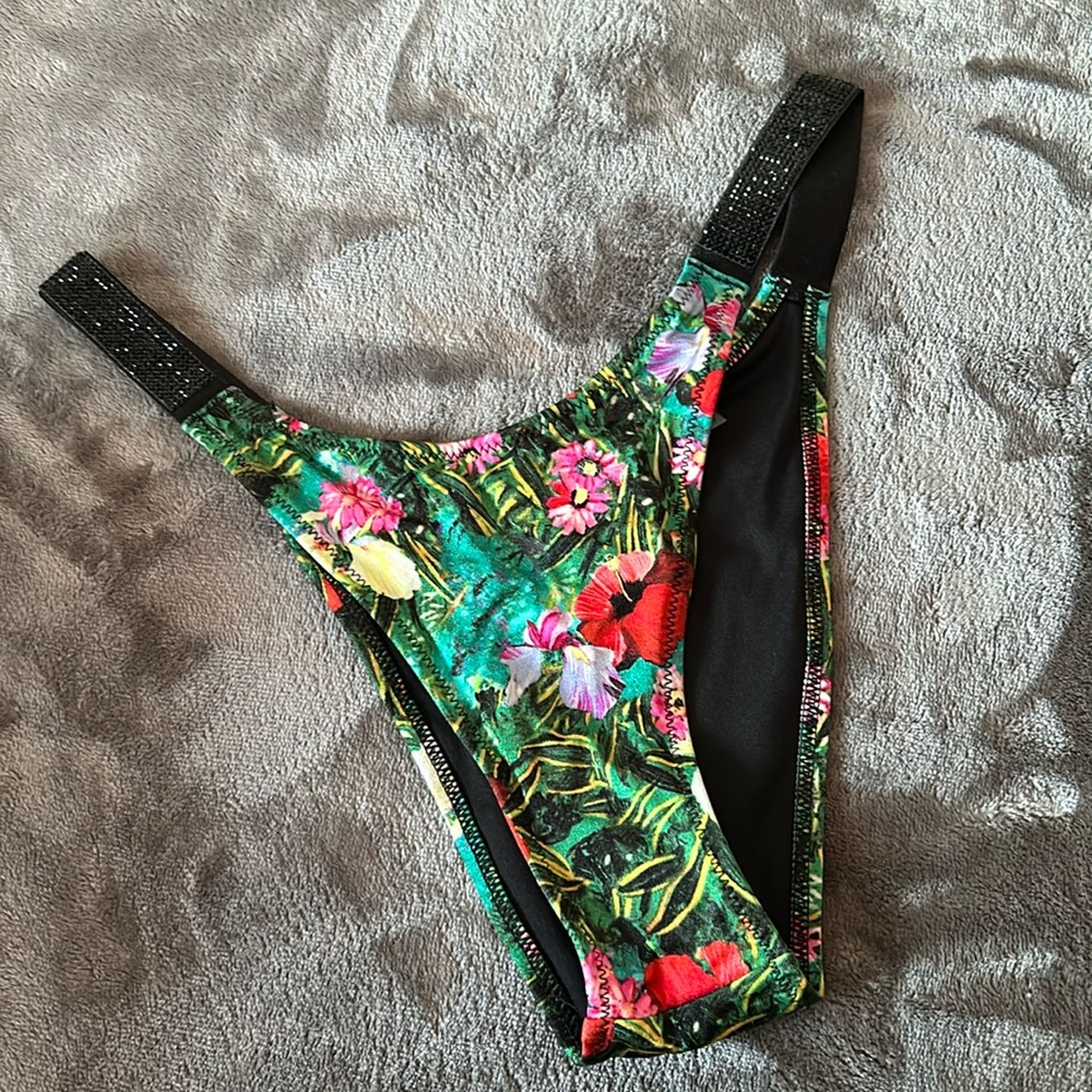 Victoria's Secret size small Brazilian bikini bottom